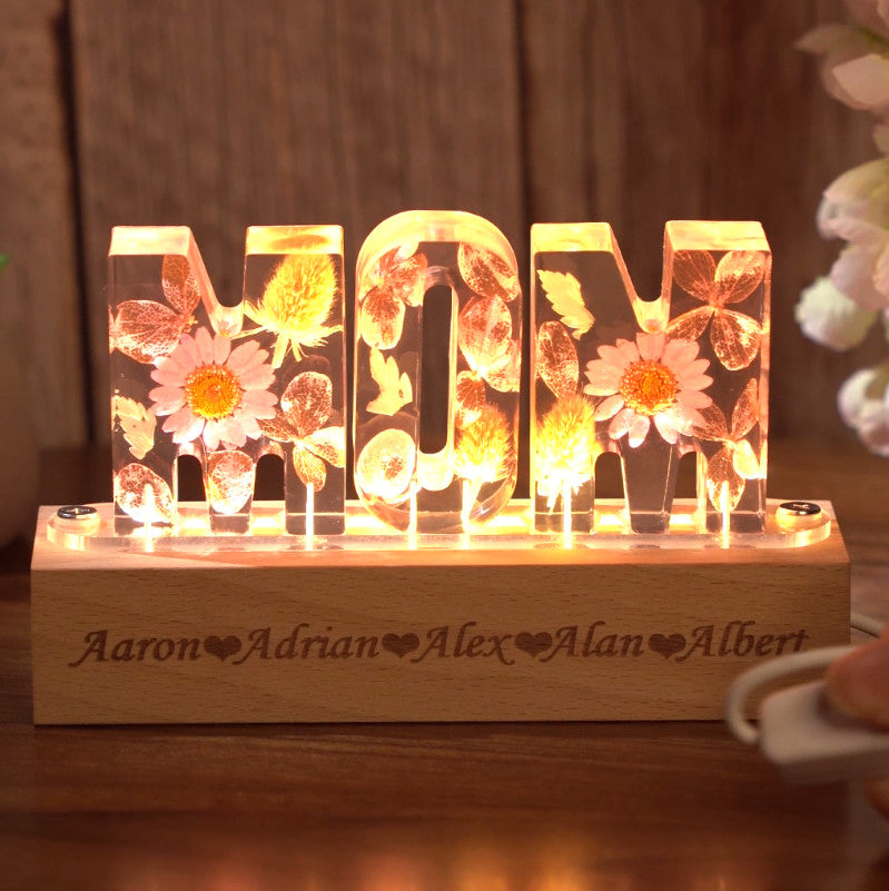 Personalized MOM flower lamp