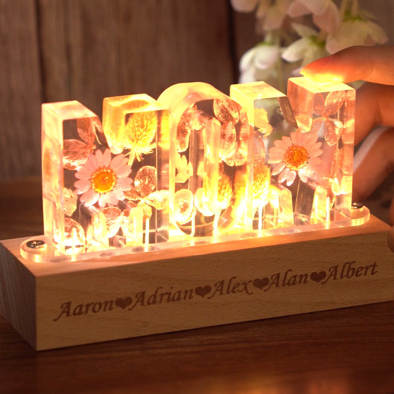 Personalized MOM flower lamp